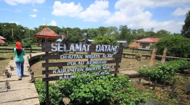 Pulau Kambang, Kalimantan Selatan. (foto oleh hello Indonesia)
