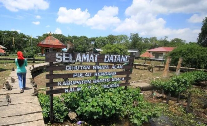 
 Pulau Kambang, Kalimantan Selatan. (foto oleh hello Indonesia)