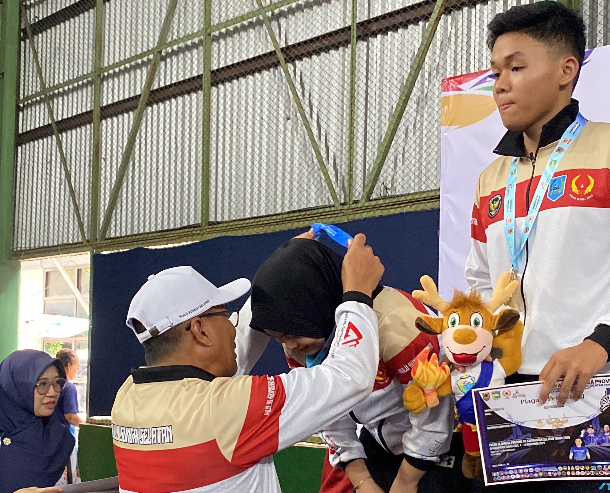 Ganda Campuran Tenis Meja HSS Raih Medali Emas Porprov XII