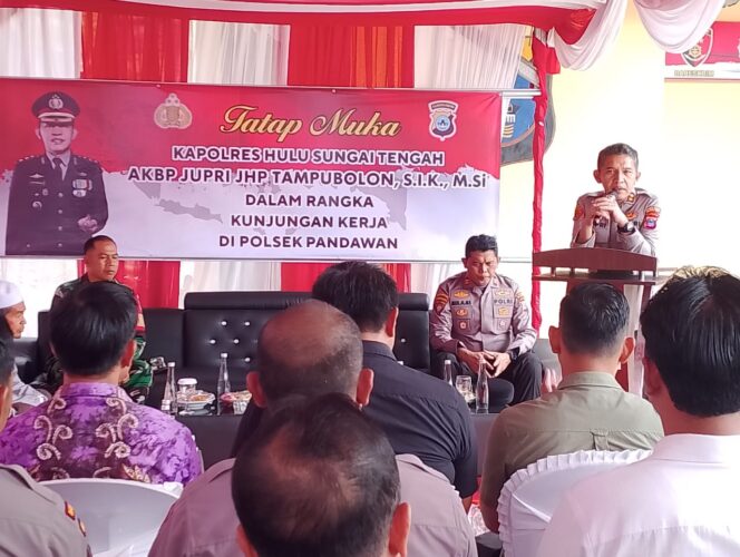 
 Kapolres HST Kunjungi 2 Mapolsek, Perkuat Sinergi Perangi Narkoba dan Sajam