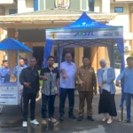 Pedagang di Lapangan Dwi Warna Barabai Diberi Gerobak dan Tenda; Sinergi Bank Kalsel-Pemkab HST