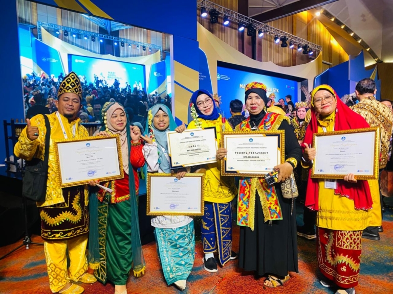 Kepala SMPIT Al Khair Barabai Juara 2 Nasional Kepsek Transformatif