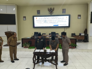 DPRD HST Sahkan Perda Air Limbah Domestik dan Cadangan Pangan