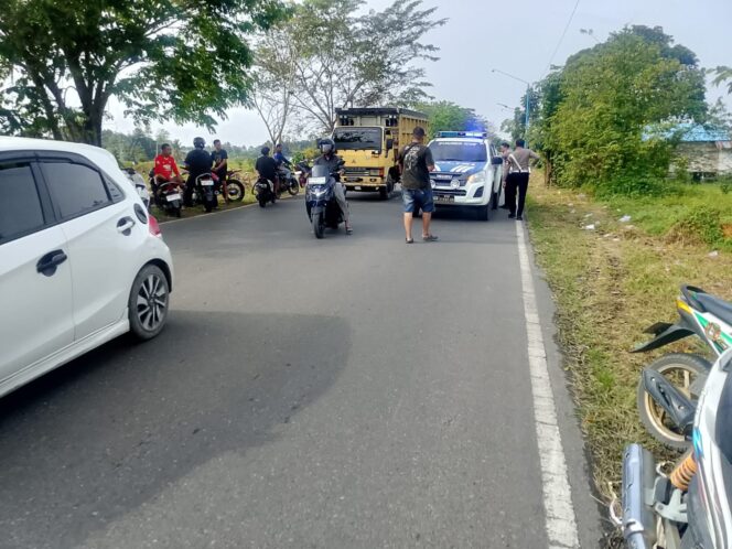 
 Tabrakan Motor dan Sepeda di Banua Jingah, Satu Korban Tak Sadarkan Diri