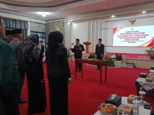 Segarkan Birokrasi, Bupati Samsul Rizal Lantik Sejumlah Pejabat Baru