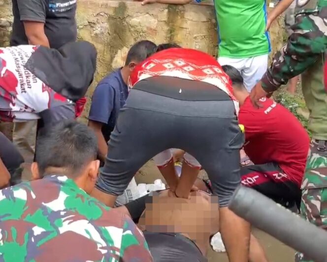 
 Evakuasi korban hanyut di kawasan wisata Loksado, Kabupaten HSS. (ist)