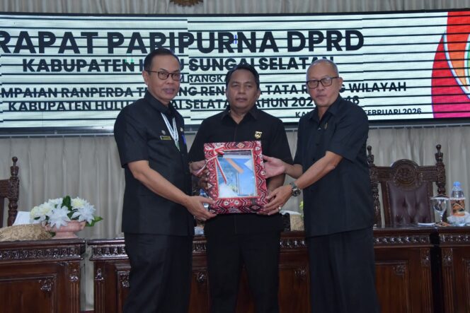 
 Ranperda HSS tentang RTRW 2026-2046 Disampaikan