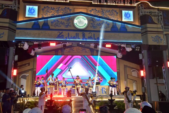
 Pentas seni milad ke-16 Ponpes Dalpa Kandangan Kabupaten HSS. (istimewa)