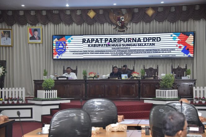 
 Jawaban Eksekutif; DPRD HSS Harap RTRW 2026-2046 Bermanfaat Banyak Bagi Masyarakat