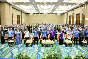 Bimtek Kader Posyandu, Bupati HSS Luncurkan Aplikasi Care+