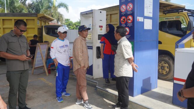 
 Bupati HSS Bersama Wabup dan Forkopimda Sidak Sejumlah SPBU