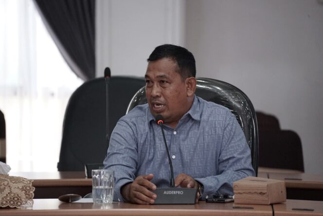 
 DPRD Dorong Selesaikan Pembebasan Lahan Jembatan Alternatif Daha