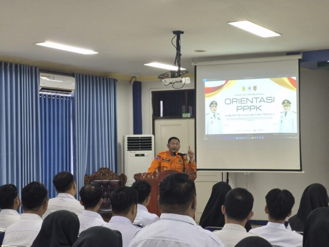 
 Orientasi PPPK HST, Bupati Ingatkan Pelayanan Publik Prima