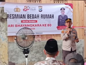 Polres HST Resmikan Dua Rumah Bedah, Wujud Nyata Pengabdian Menjelang Hari Bhayangkara ke-80
