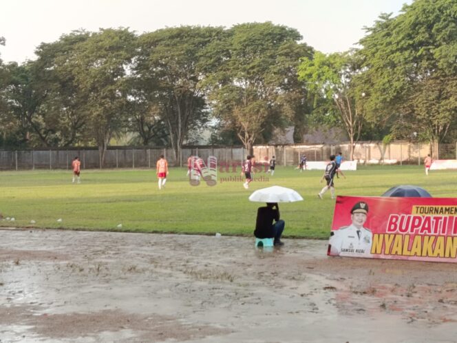 
 Comeback Dramatis, Polres HST Bocah FC Melaju ke 16 Besar