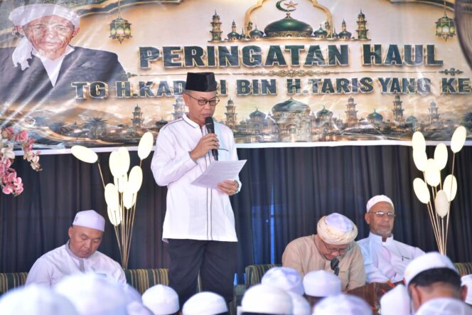 
 Sekda HSS Hadiri Haul ke-41 Tuan Guru Haji Tukad di Longawang