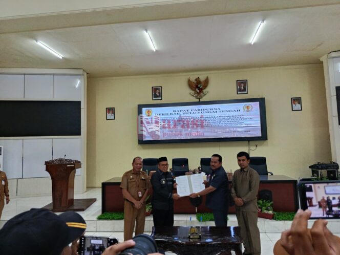 
 Raperda Pertanggungjawaban APBD 2025 Disetujui, DPRD HST Soroti Optimalisasi Pendapatan Daerah.
